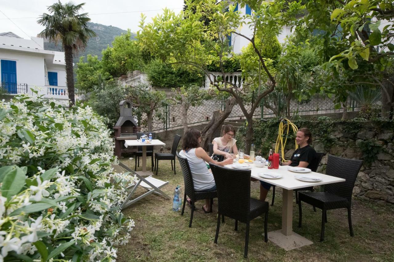 Hotel Rione San Carlo Finale Ligure Exterior foto